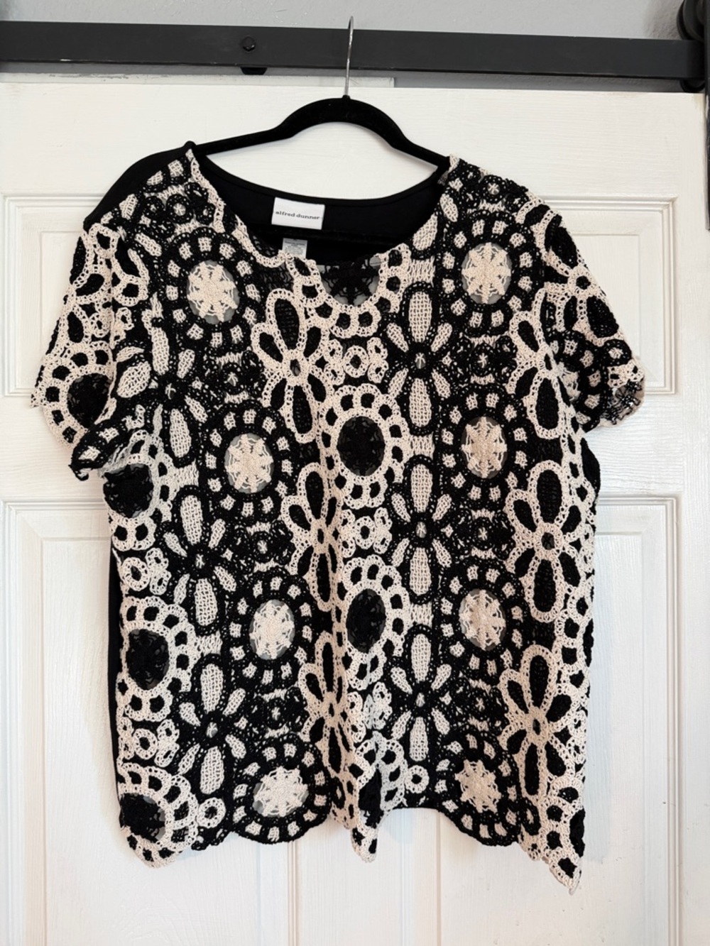 Alfred Dunner Black & Cream Crochet Overlay Short Sleeve Top